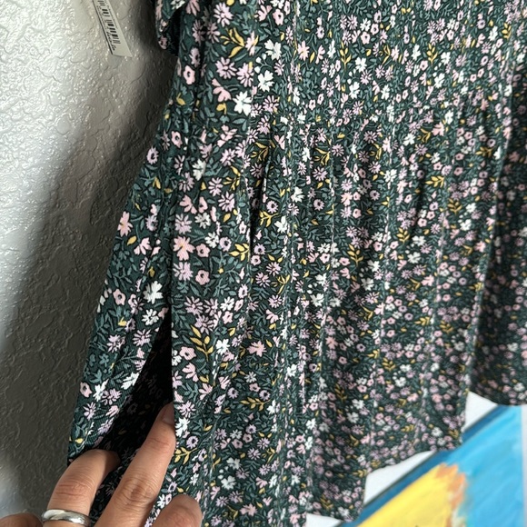 NWT Floral Dress - Picture 5 of 8